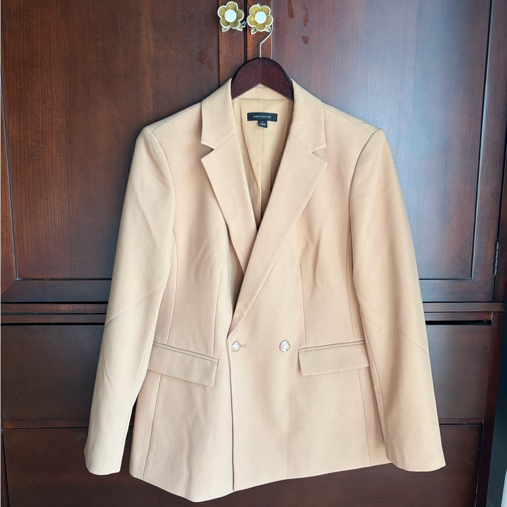 Ann Taylor Double-Breasted Blazer in Light Beige